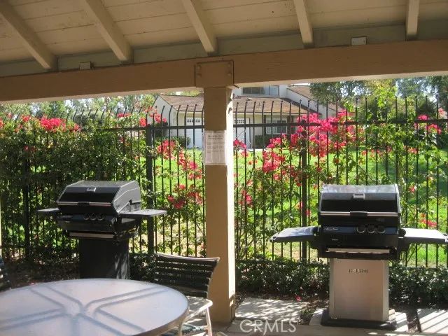 1 Dogwood North, Irvine, CA 92612
