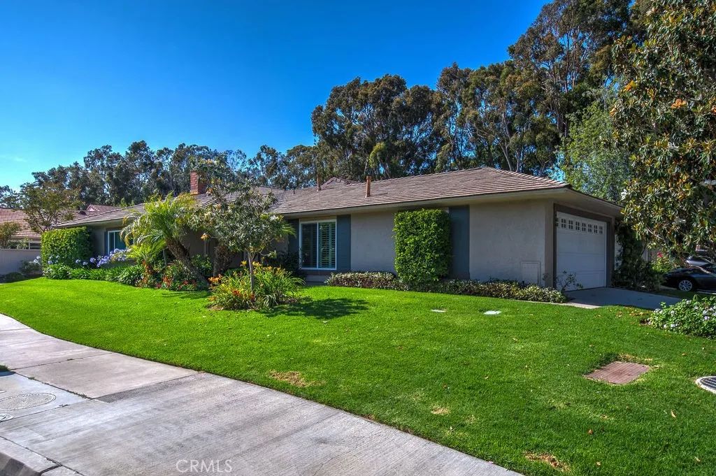 1 Dogwood North, Irvine, CA 92612