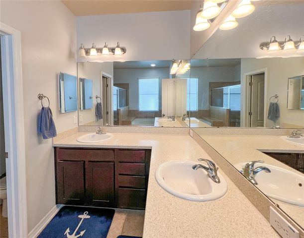 6906 BOULDER RUN LOOP, Wesley Chapel, FL 33545