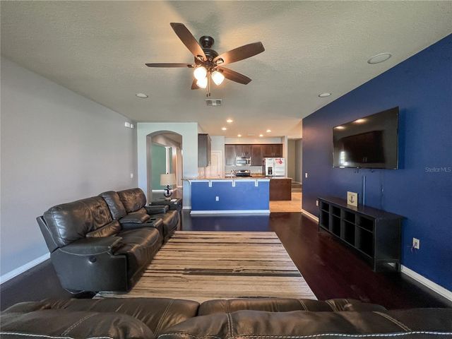 6906 BOULDER RUN LOOP, Wesley Chapel, FL 33545