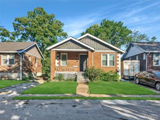 1487 Engelholm Avenue, Normandy, MO 63133