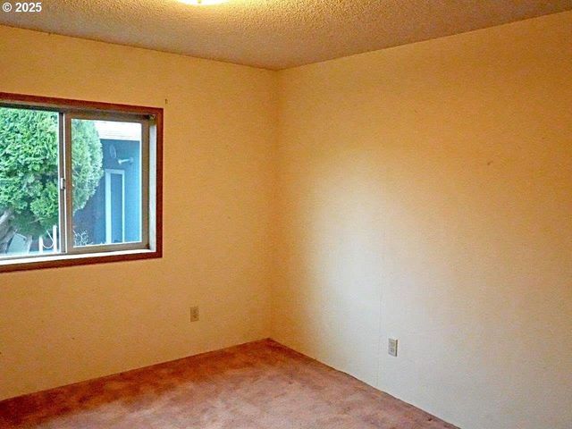 51499 Se 6 St 32, Scappoose, OR 97056