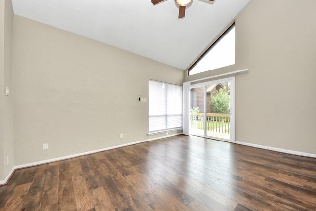 651 Davis Road, League City, TX 77573