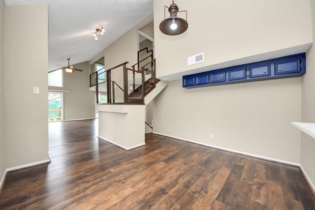 651 Davis Road, League City, TX 77573