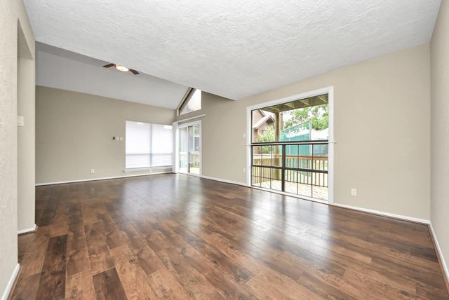 651 Davis Road, League City, TX 77573