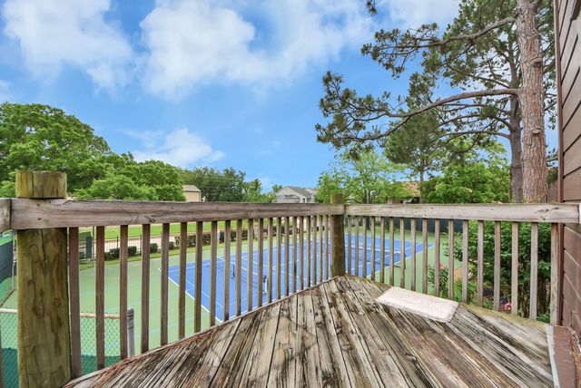 651 Davis Road, League City, TX 77573