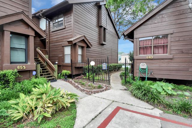 651 Davis Road, League City, TX 77573