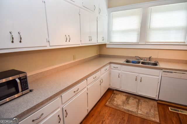 847 E College Street, Griffin, GA 30224