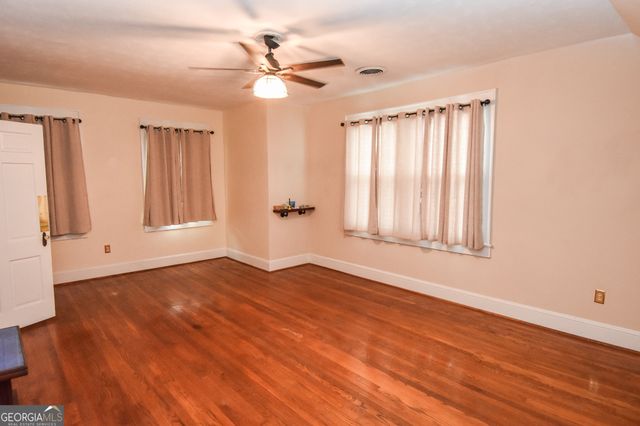 847 E College Street, Griffin, GA 30224