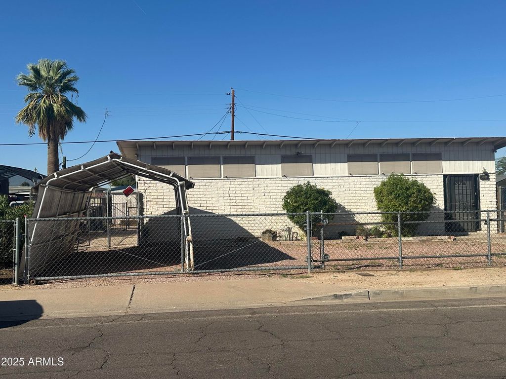 Image 1 of property listing at 6602 S 22ND Place, Phoenix, AZ 85042