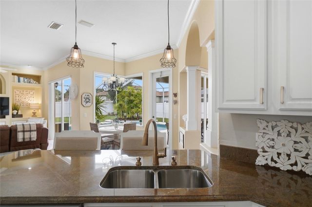 335 RUBY LAKE LOOP, Winter Haven, FL 33884
