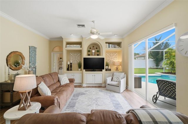 335 RUBY LAKE LOOP, Winter Haven, FL 33884