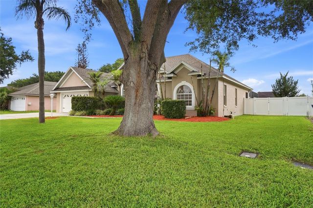 335 RUBY LAKE LOOP, Winter Haven, FL 33884