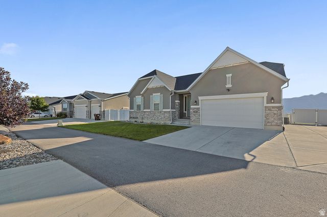 6085 N SHEPS RIDGE RD, Eagle Mountain, UT 84005