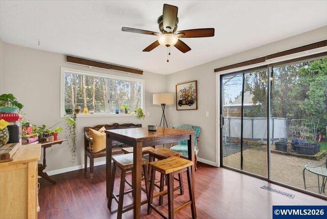 990 Hazel St, Aumsville, OR 97325