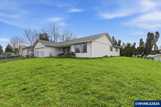 990 Hazel St, Aumsville, OR 97325