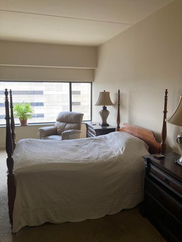 345 W Vine Street 1806, Lexington, KY 40507