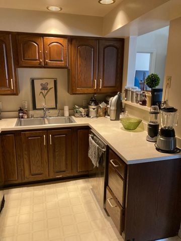 345 W Vine Street 1806, Lexington, KY 40507