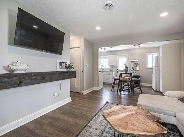 5001 Ottawa Street, Kansas City, KS 66106
