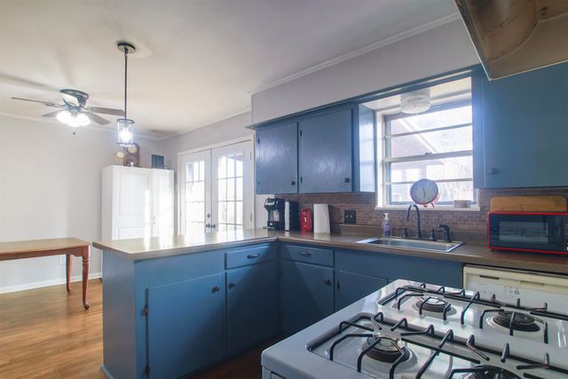 310 Fairview, Marshall, TX 75672