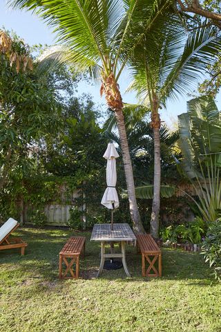 611 S Palmway, Lake Worth Beach, FL 33460