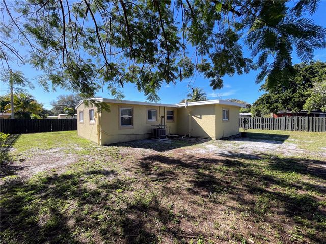 1647 NW 11th Pl, Fort Lauderdale, FL 33311
