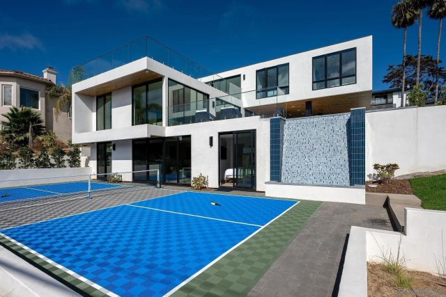 1605 Burgundy Rd, Encinitas, CA 92024