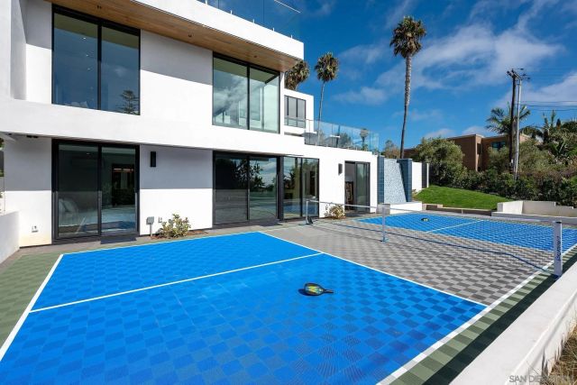 1605 Burgundy Rd, Encinitas, CA 92024