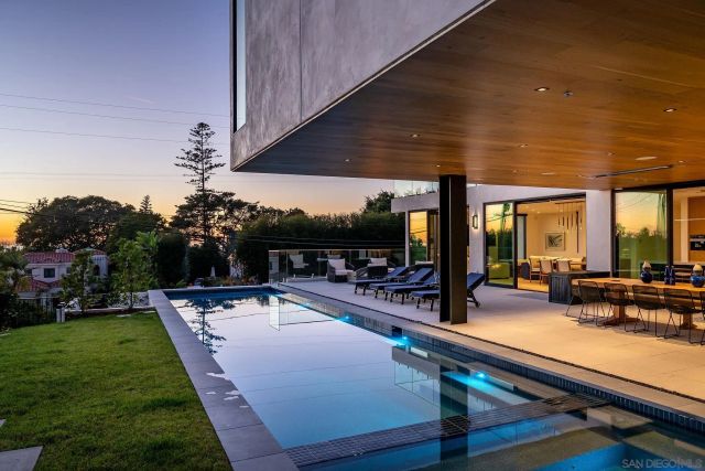 1605 Burgundy Rd, Encinitas, CA 92024