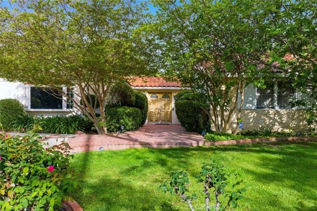 5220 Collier Place, Woodland Hills, CA 91364