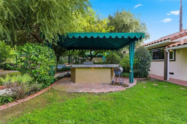 5220 Collier Place, Woodland Hills, CA 91364