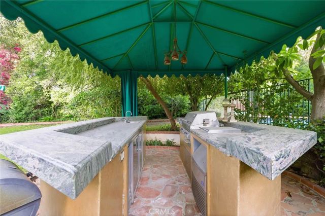 5220 Collier Place, Woodland Hills, CA 91364