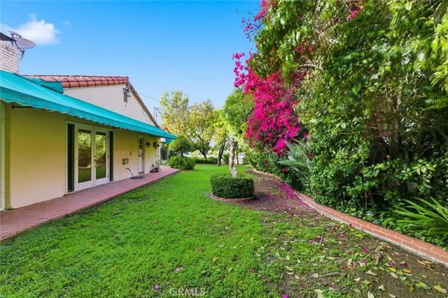 5220 Collier Place, Woodland Hills, CA 91364