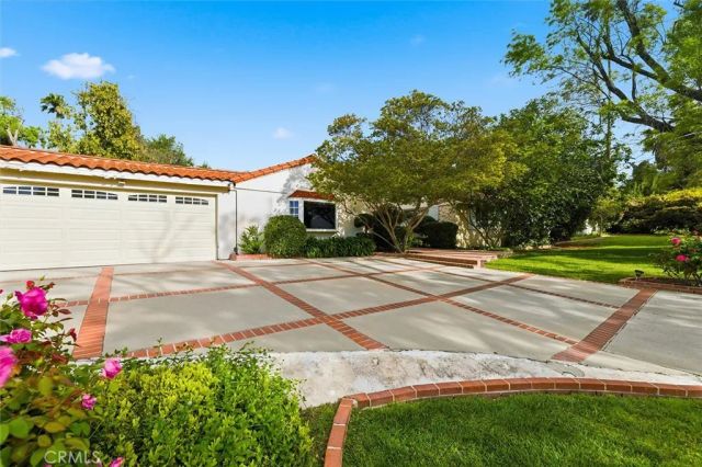 5220 Collier Place, Woodland Hills, CA 91364