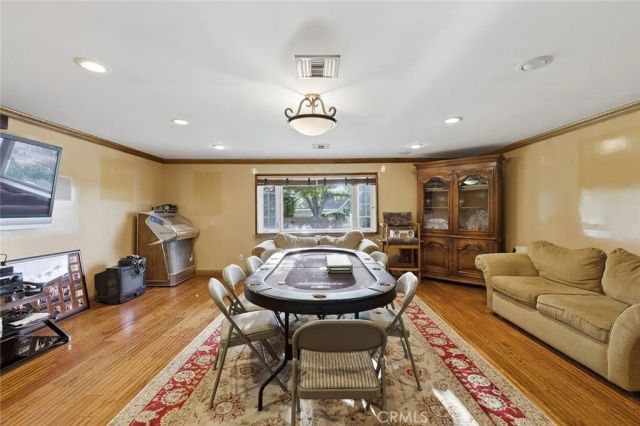 5220 Collier Place, Woodland Hills, CA 91364