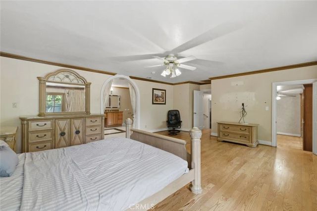 5220 Collier Place, Woodland Hills, CA 91364