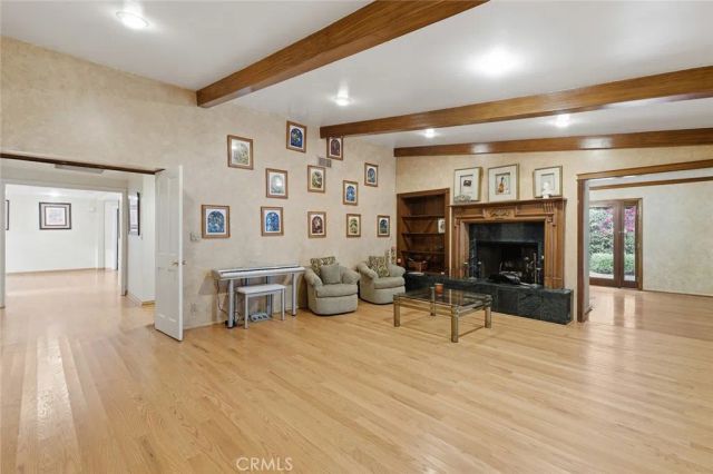 5220 Collier Place, Woodland Hills, CA 91364