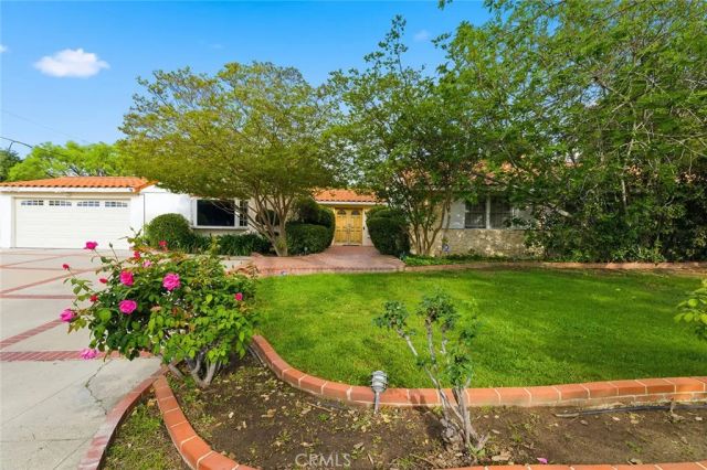 5220 Collier Place, Woodland Hills, CA 91364