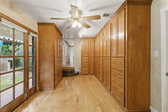 5220 Collier Place, Woodland Hills, CA 91364