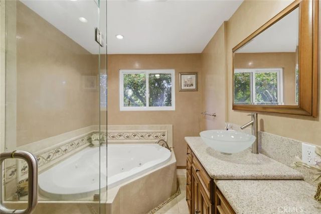 5220 Collier Place, Woodland Hills, CA 91364