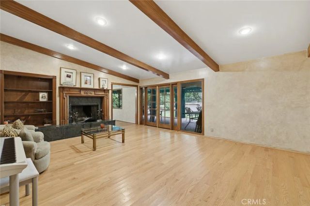 5220 Collier Place, Woodland Hills, CA 91364