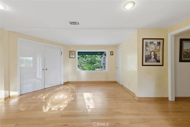 5220 Collier Place, Woodland Hills, CA 91364