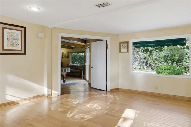 5220 Collier Place, Woodland Hills, CA 91364