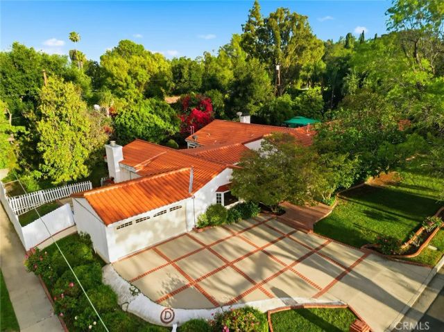 5220 Collier Place, Woodland Hills, CA 91364