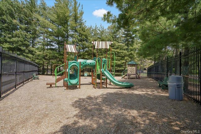 426 Genesee Court, Suffern, NY 10901