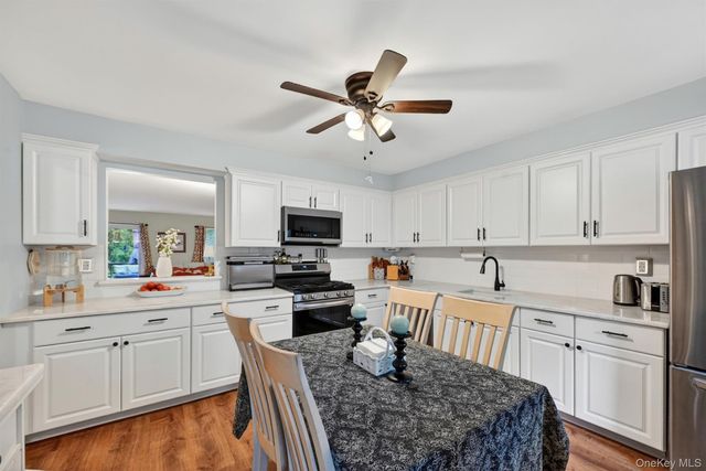 426 Genesee Court, Suffern, NY 10901