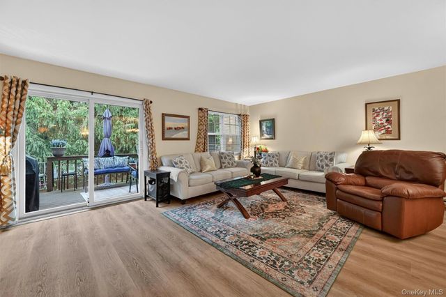 426 Genesee Court, Suffern, NY 10901