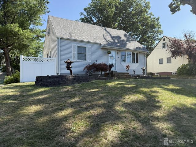 39 Stratford Road, East Brunswick, NJ 08816
