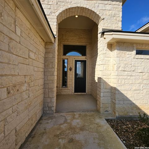 137 W Medium Meadow, Lytle, TX 78052