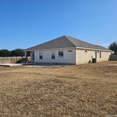 137 W Medium Meadow, Lytle, TX 78052